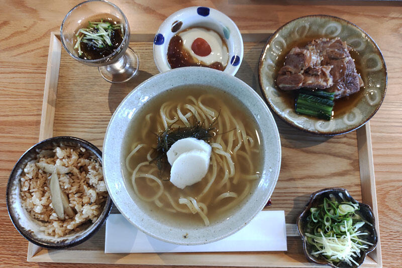 座喜味茶房